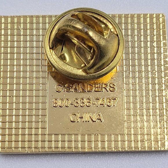 2005 Tennessee WBA Bowling Donkey Enamel Pin Vintage Sports Collectible - Picture 2 of 3